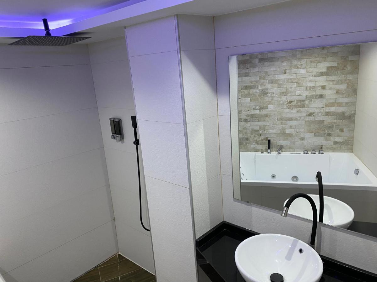 Apartamentos Las 7 Esencias Linares  Esterno foto